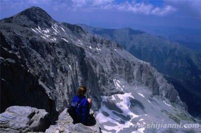 ​太阳系10大最高的山 奥林帕斯山最高可达15.5英里