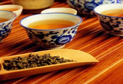 ​去油护肤杀菌消毒 喝剩的茶用处多