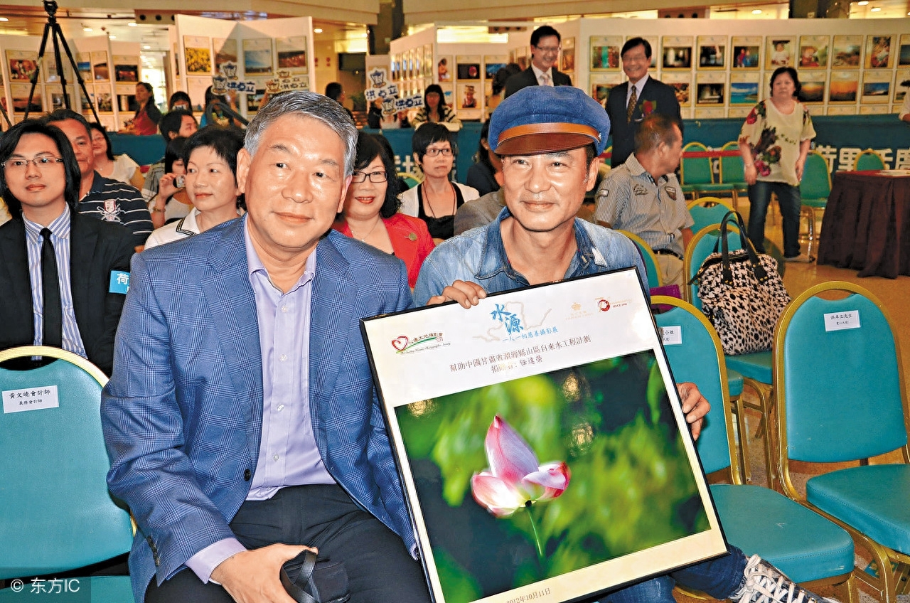 任达荣：祖籍东莞常平，弟弟是影星任达华，曾任香港警务处副处长