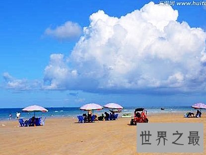 国内十大最受好评海岛排行榜，金色的沙滩是心灵的归宿。