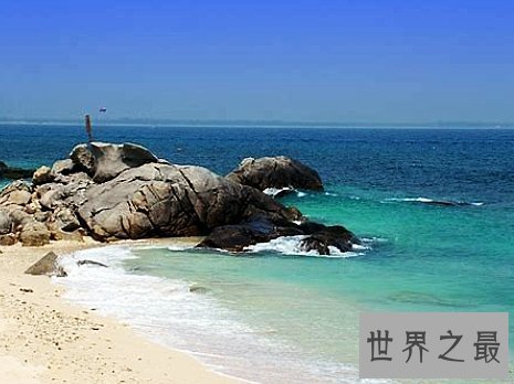 国内十大最受好评海岛排行榜，金色的沙滩是心灵的归宿。