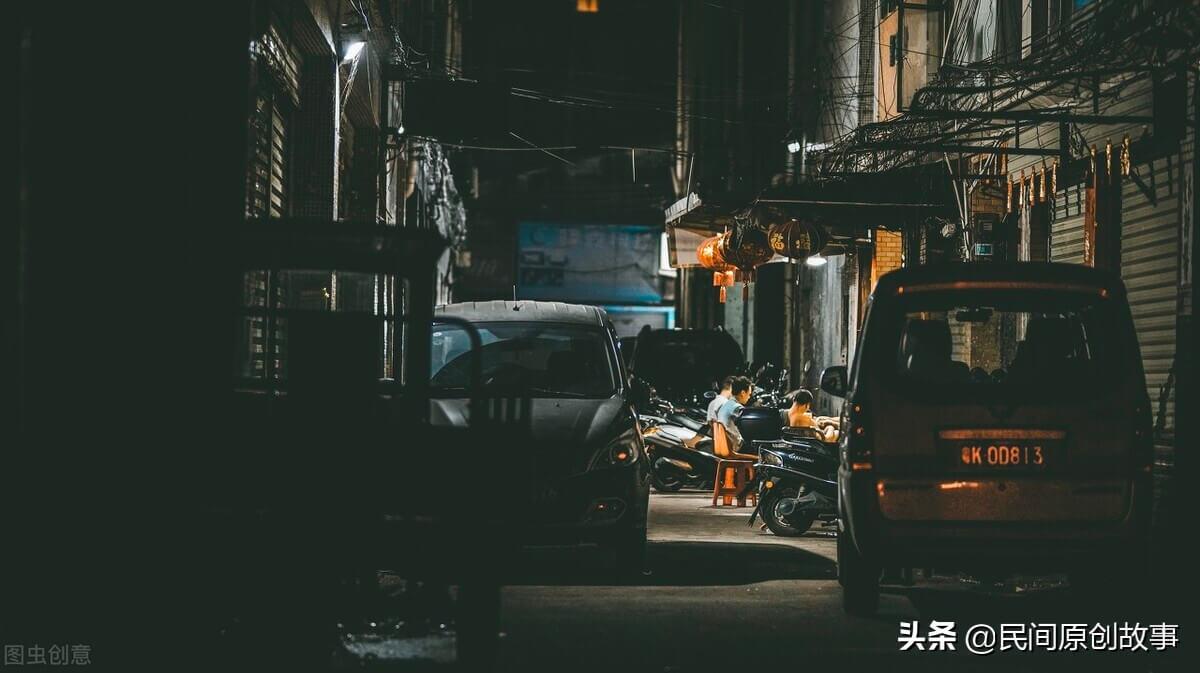 民间故事：深夜红衣女