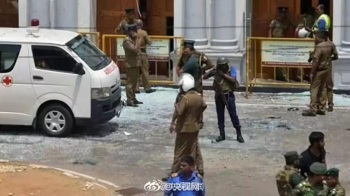 斯里兰卡发生八起爆炸，185人死亡 ！已发出最高级别威胁警报！全国宵禁，暂停国内所有航班