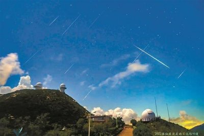 ​答应我！这周末一起去看流星雨吧