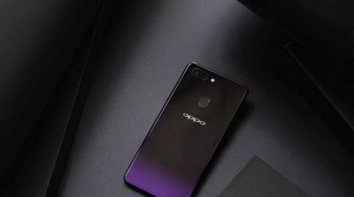 ​OPPO R15星空紫图赏：令人沉醉的星空渐变之美