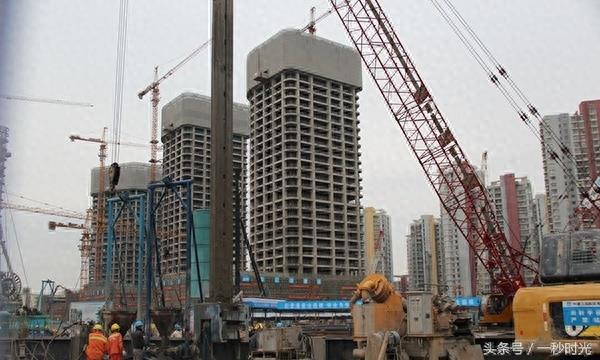 中国在建第一高楼：高度达729米，超越上海中心大厦的632米